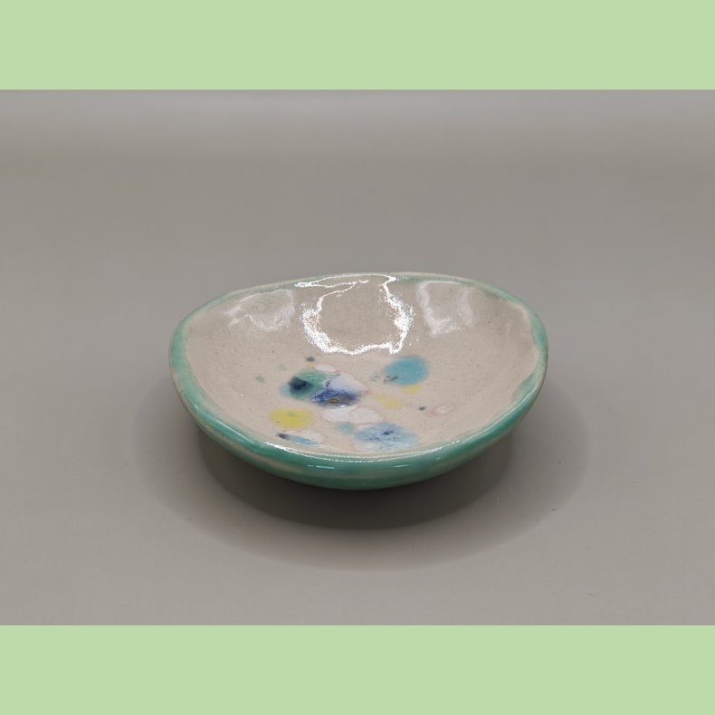 Lille sk�l - gr�n kant - med restglasur